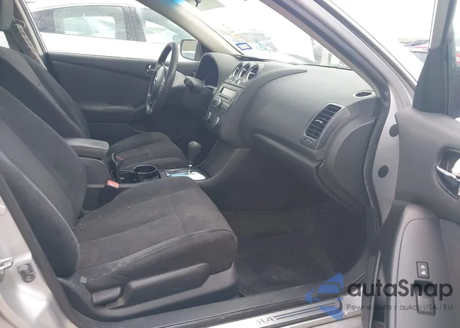 1N4AL2AP7CC174062: 41900657