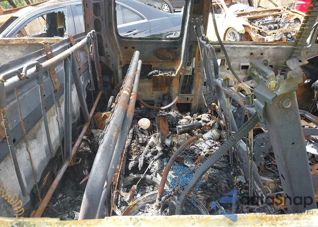 2GCEK19V011375106: 41899926