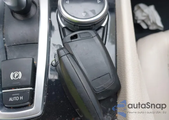 WBA5M2C56FD872100: 41900105