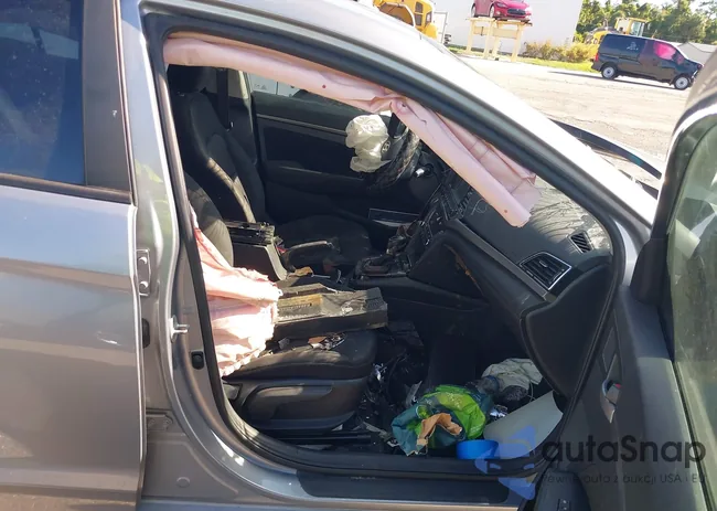 5NPD84LF3HH143976: 41901134