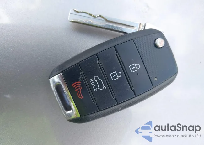 KNDPB3AC9F7737796: 41901318