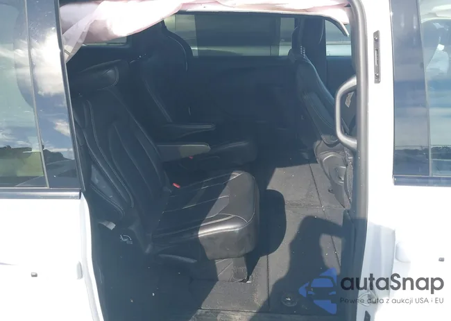 2C4RC1BG6RR117003: 41901025