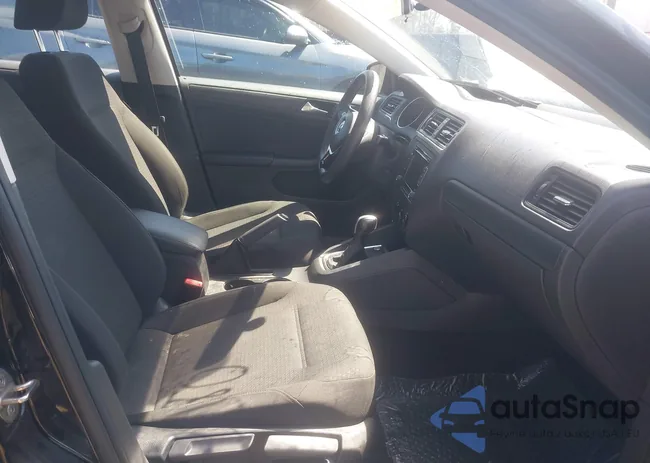 3VW2K7AJ9FM218718: 41901080