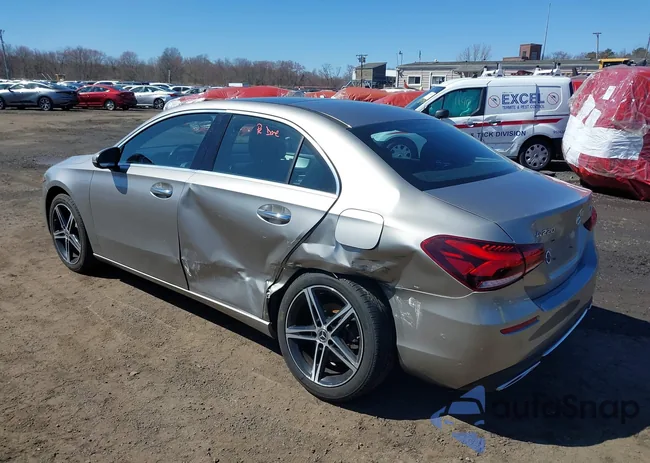 WDD3G4FB7KW022334: 41902489