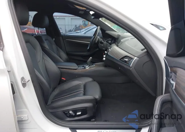 WBAJA9C53JB033042: 41902555