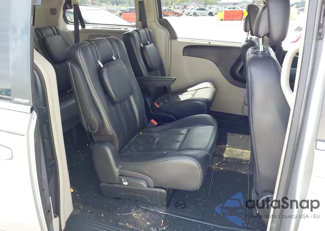 2C4RC1BG2DR769593: 41903527