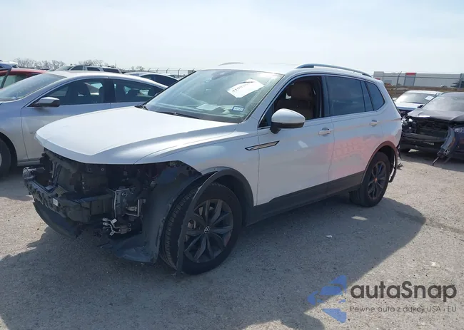 3VV3B7AX8PM020923: 41903624