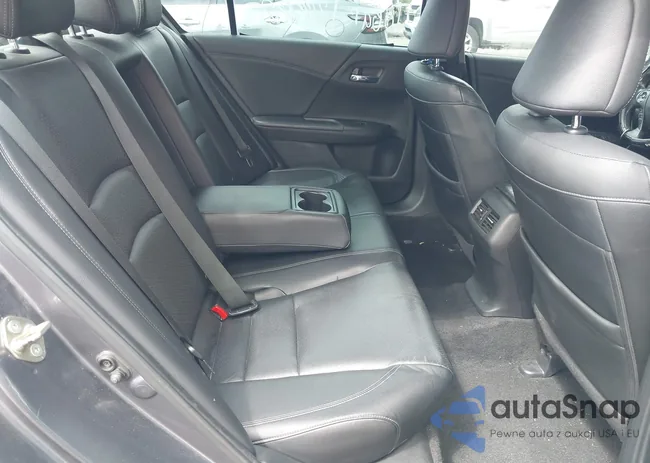 1HGCR2F88FA086514: 41903639