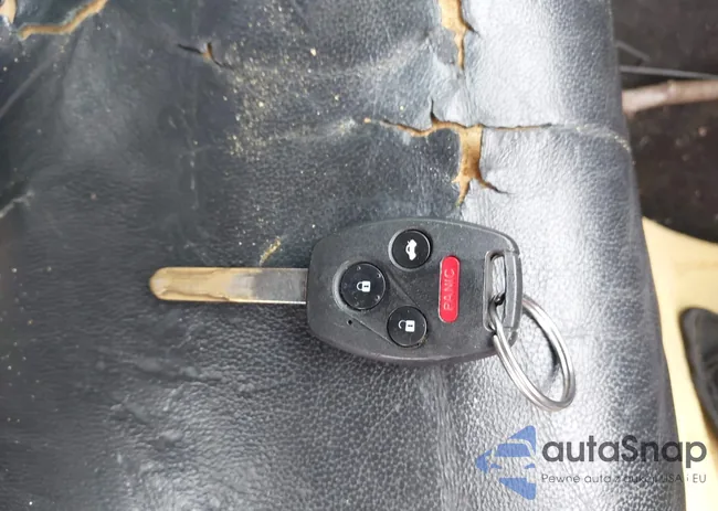 1HGCP26878A114019: 41903933