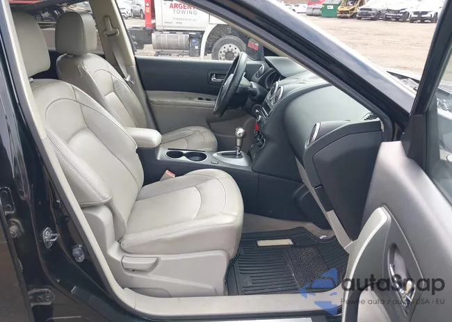 JN8AS5MV2AW116613: 41903950