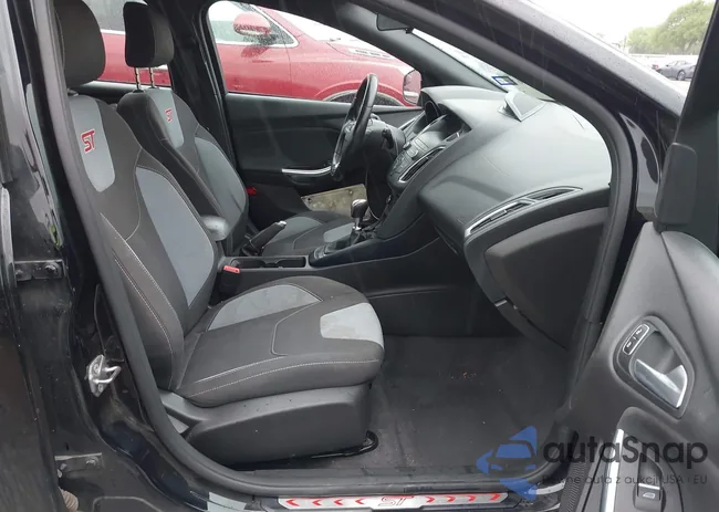 1FADP3L93JL289695: 41906567