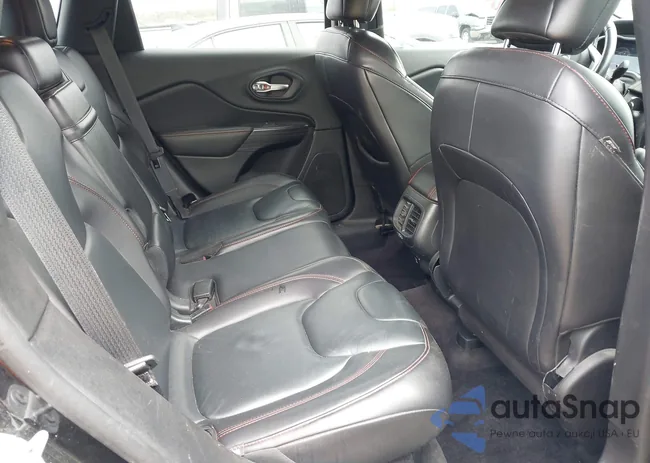 1C4PJMBS5GW321198: 41906573