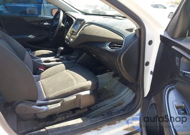 1G1ZD5ST9JF259853: 41906088