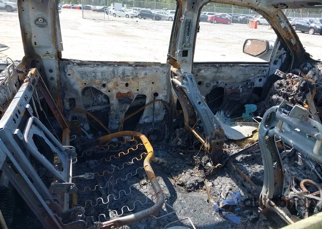 3GTU2VEC5FG249040: 41908385