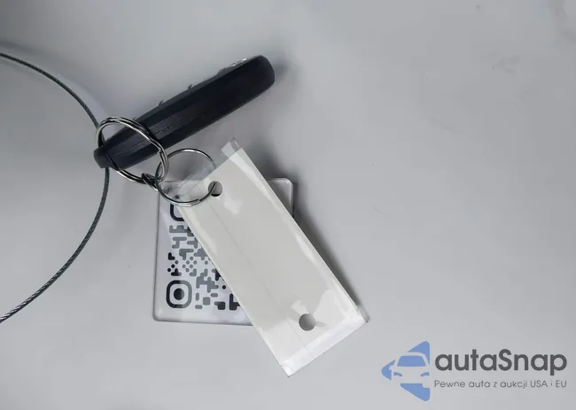 JN1BJ1CW8LW644393: 41907742