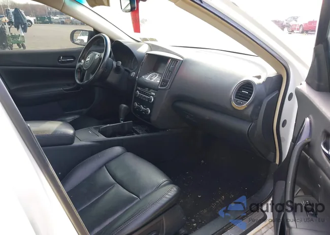 1N4AA5AP8BC868975: 41907907