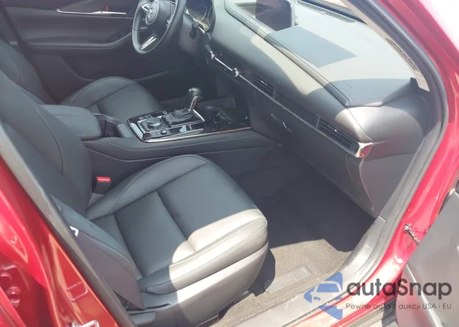 3MVDMBAY3MM271688: 42906901