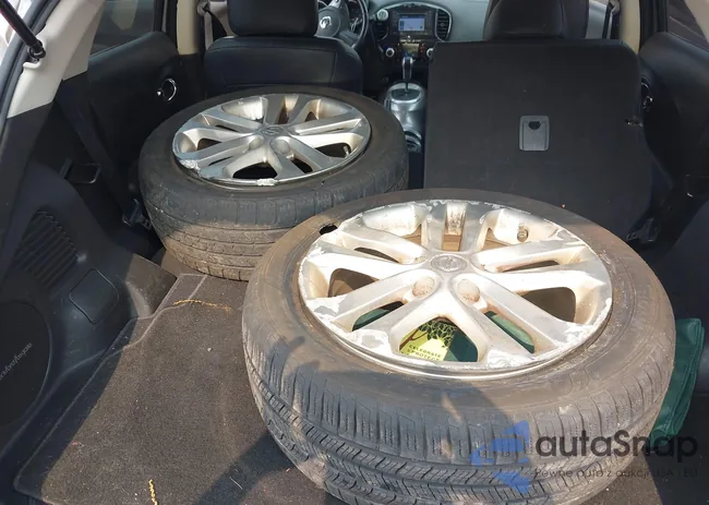 JN8AF5MV8BT028995: 42906944