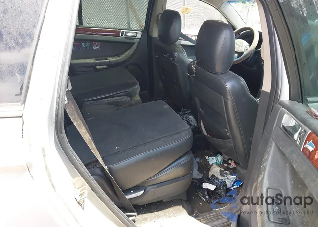 2A4GM68446R683133: 42907103