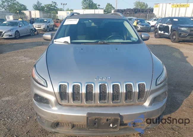 1C4PJLCS4EW232745: 42906352