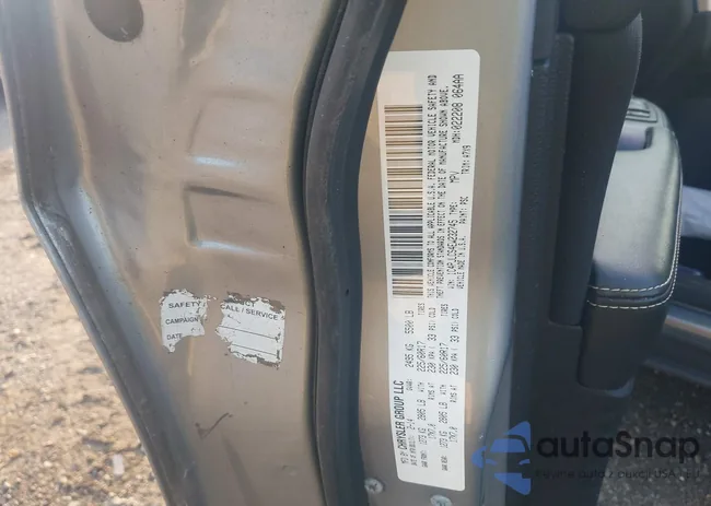 1C4PJLCS4EW232745: 42906352