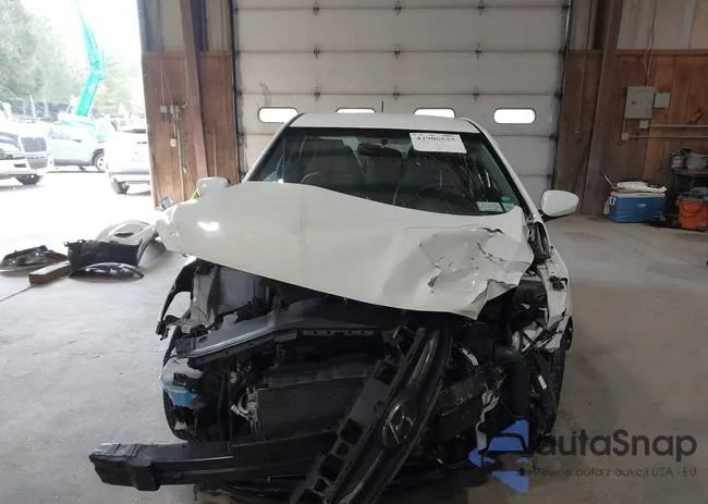 KMHCT4AE3GU952768: 42906555