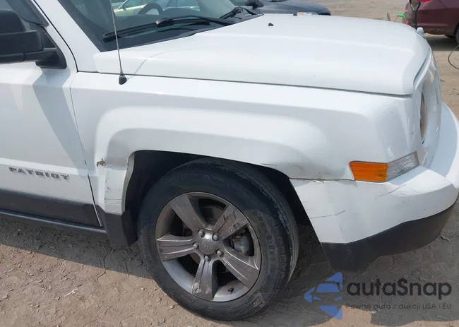 1C4NJRAB1FD321148: 42907811