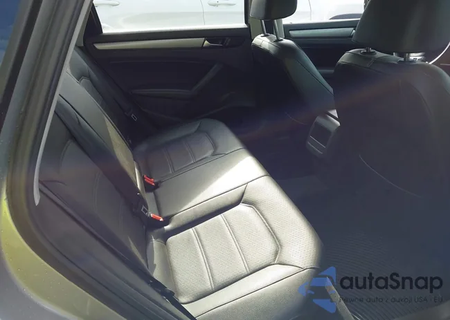 1VWAT7A30EC047769: 42907837