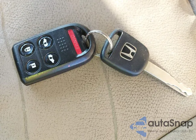 5FNRL38775B111428: 42907991