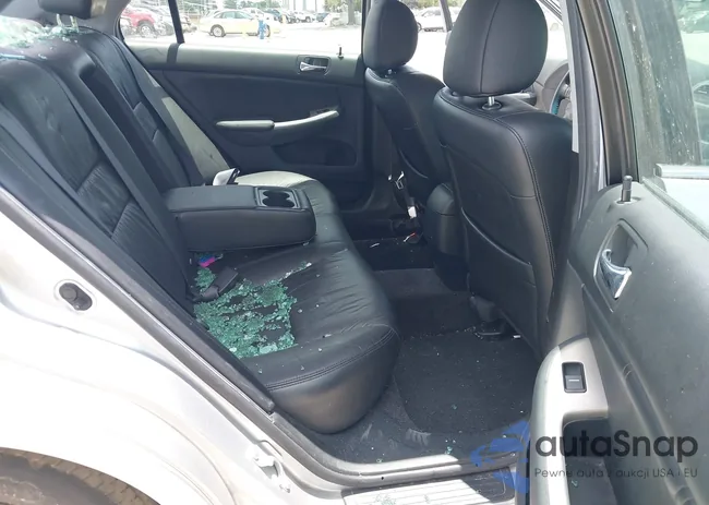 1HGCM66887A009973: 42908154