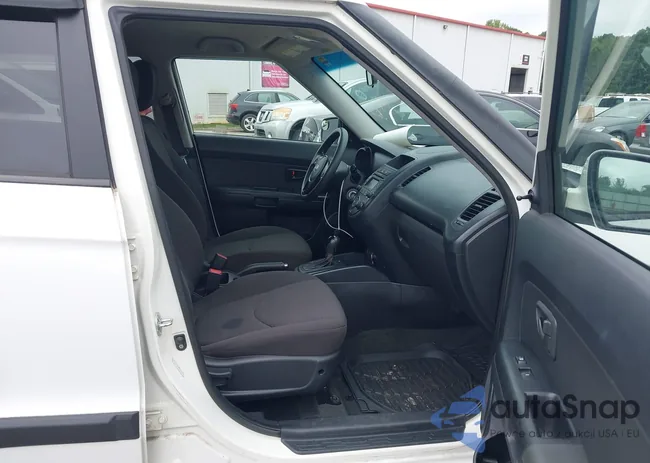 KNDJT2A58C7396689: 42908196