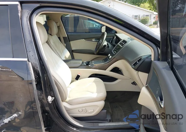 2LMTJ8LR2GBL51732: 42908220