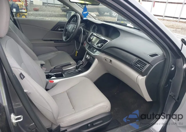 1HGCR3F99EA010720: 42907477