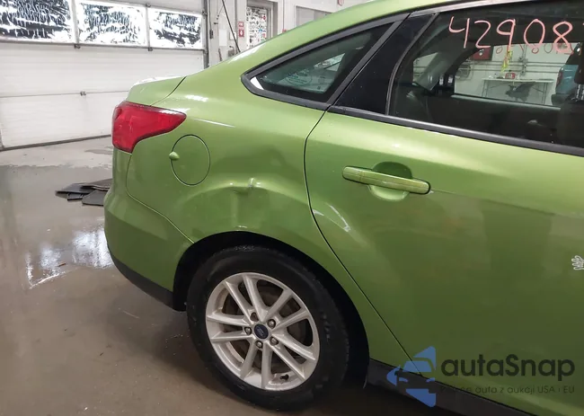 1FADP3F26JL264174: 42908746