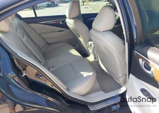 JN1AV7AP4FM790661: 42908791