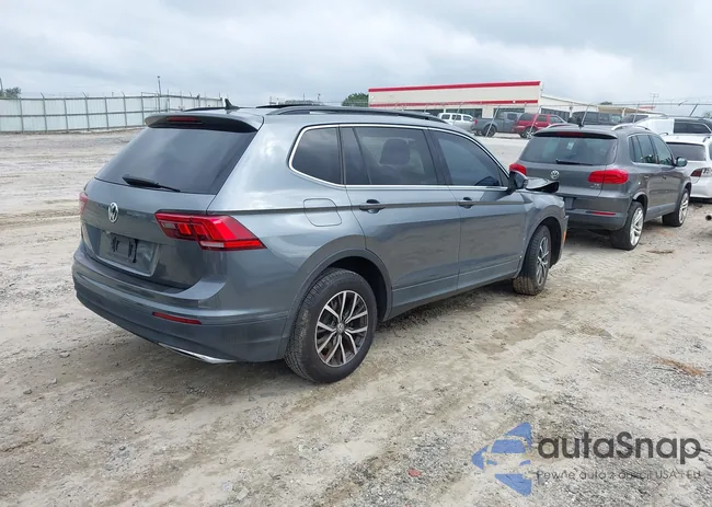 3VV3B7AX8KM077440: 42909156