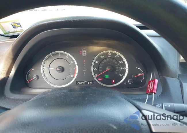 1HGCP2F3XBA026688: 42909171