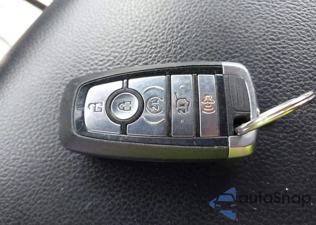 1FMJU2AT9JEA42101: 42909716