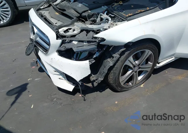 WDDZF4JB6HA085600: 42909744