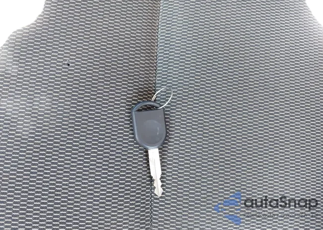 1FTYR11U74TA01084: 42909806