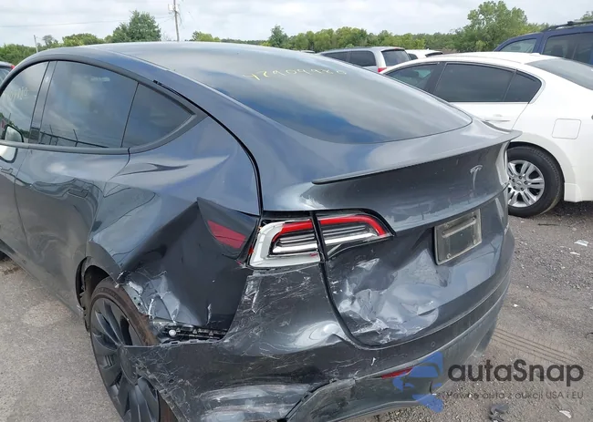 7SAYGDEF8NF511700: 42909980