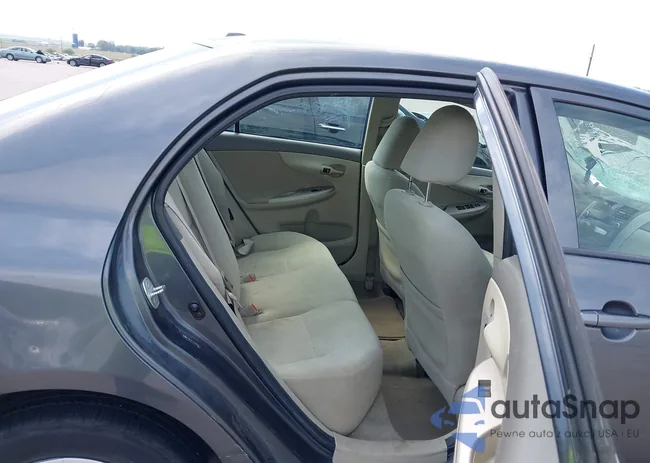 2T1BU4EE7AC302174: 42910084