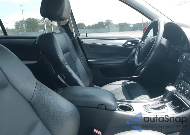 WDBRF52H56A913697: 42910266