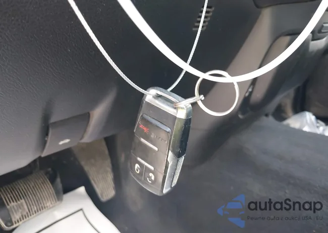 3C6UR5DL8KG605656: 42909577