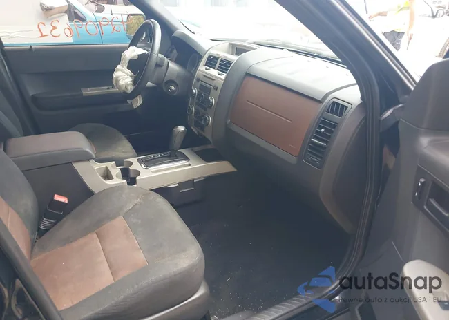 1FMCU93108KA68918: 42909631