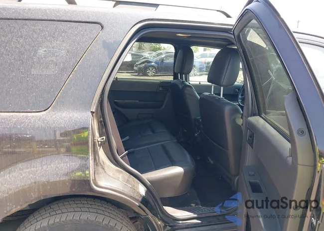 1FMCU9DG1BKA11766: 42910975