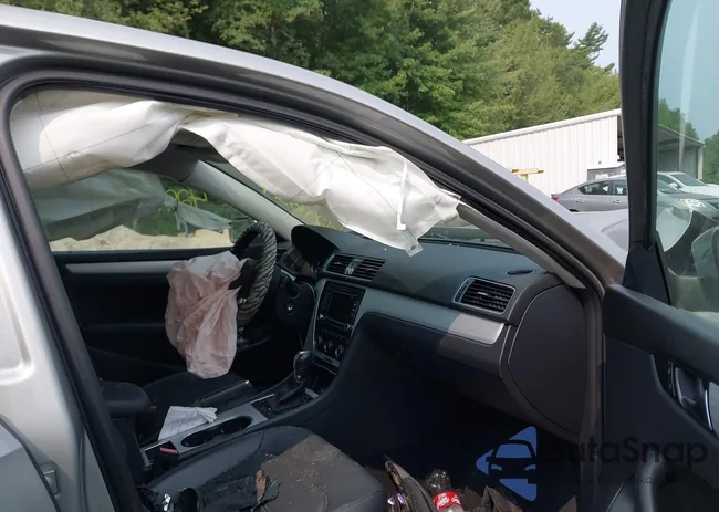 1VWBP7A37DC143339: 42910319