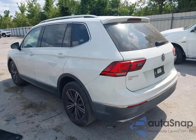 3VV3B7AX3JM152351: 42910369