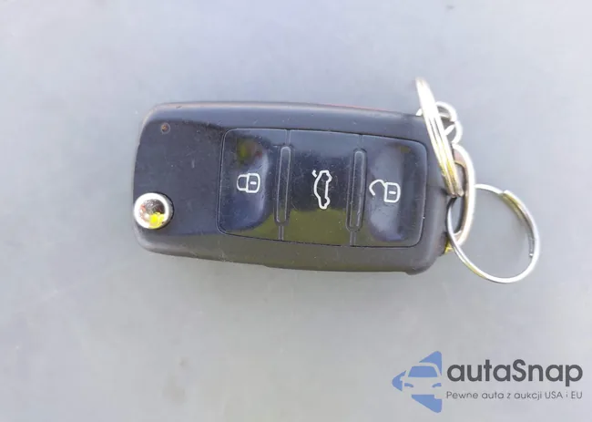 1VWBT7A38FC044897: 42910544