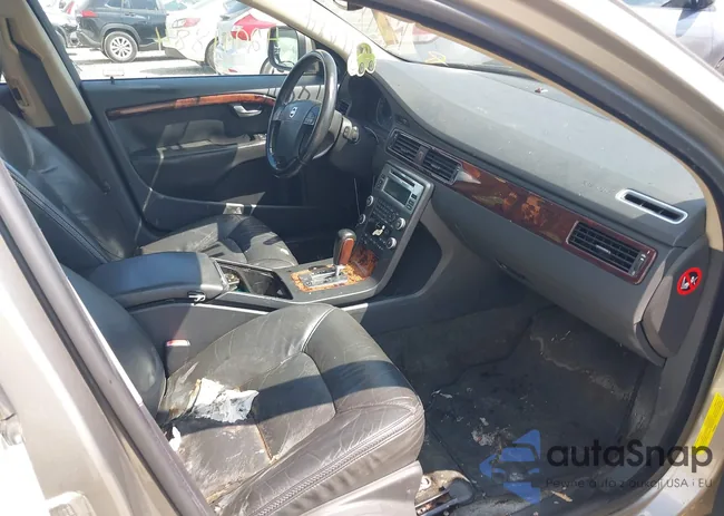 YV4BZ982881011744: 42911884